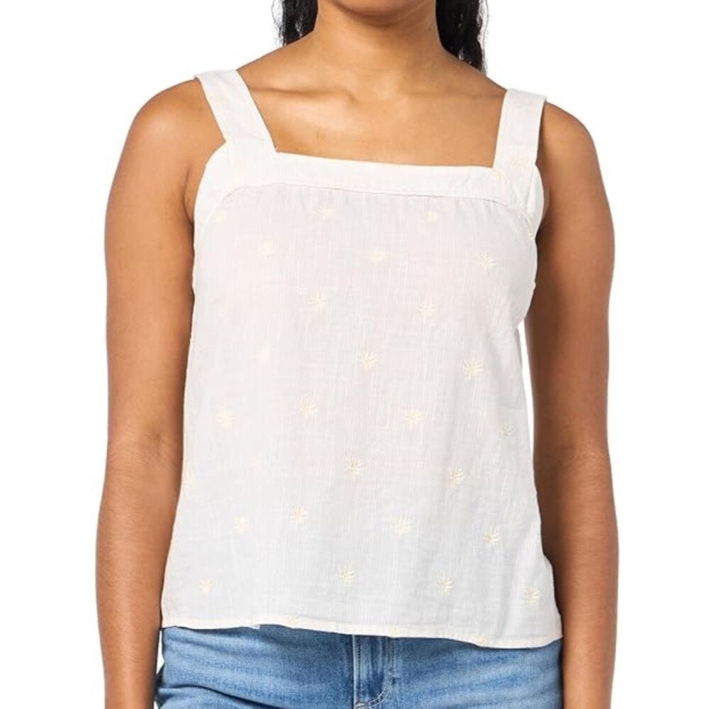 Carve Designs Liv Eyelet Top Size XL